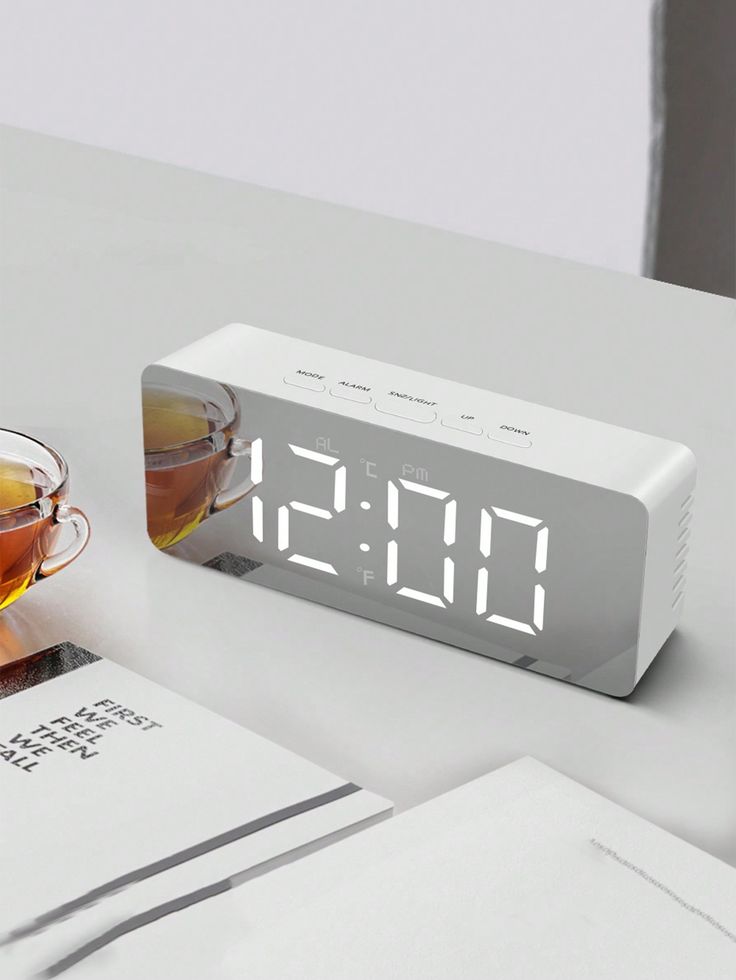 digital mirror clock